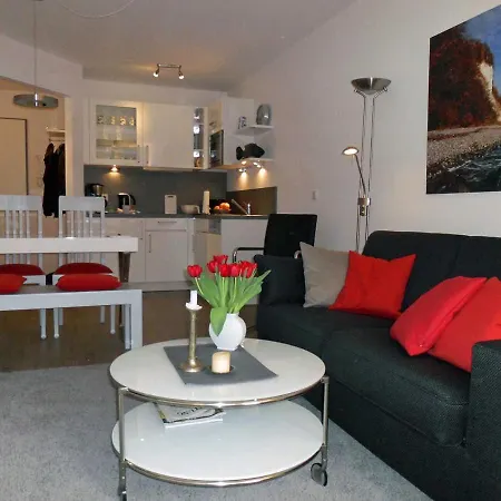 Haus Meeresblick - Kreidekueste Apartment *